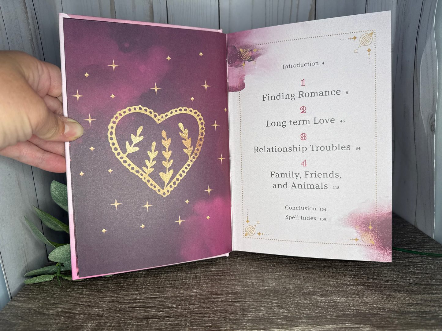 Love Spells: An Enchanting Spell Book of Potions & Rituals