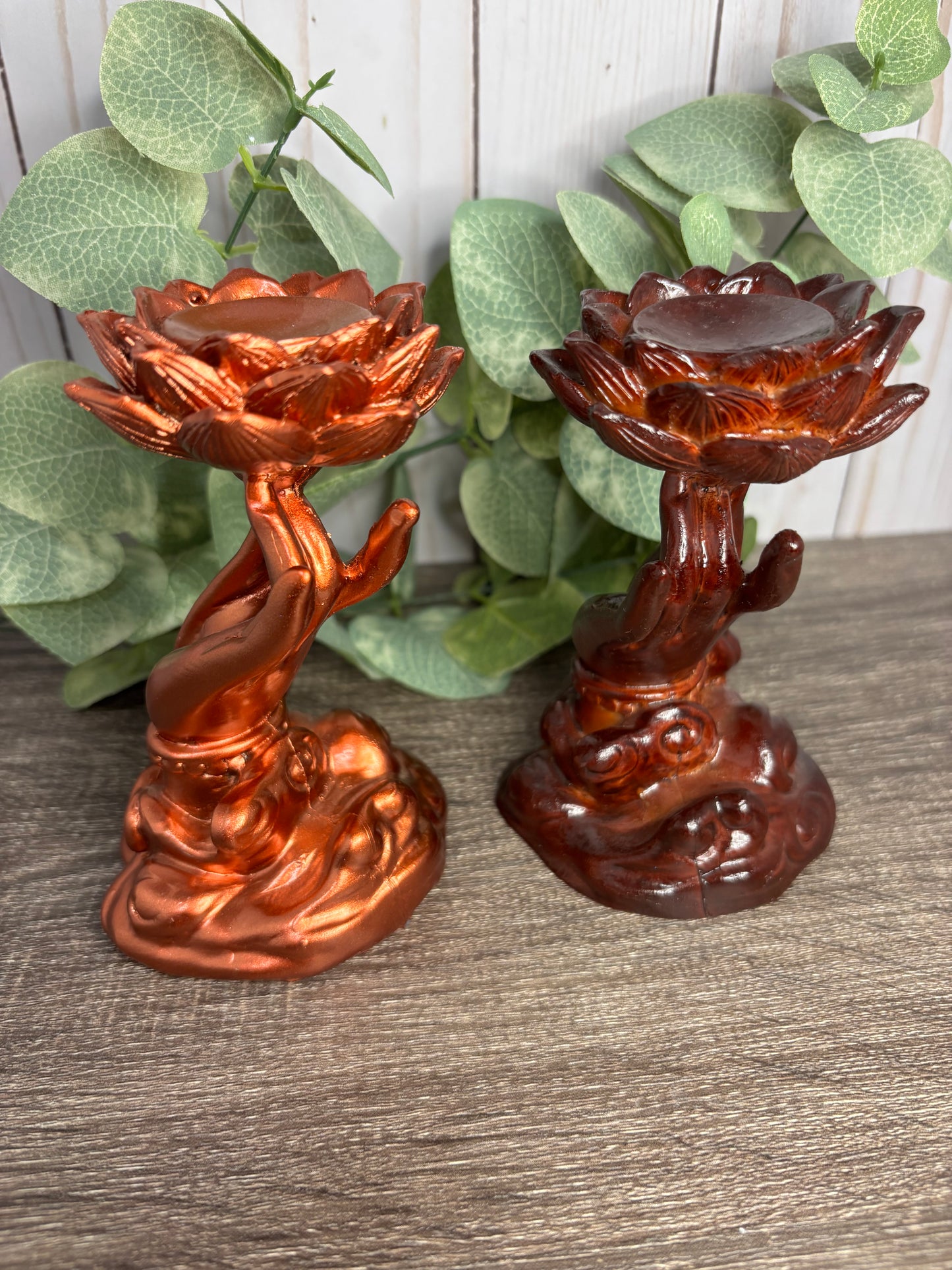 Lotus with Hand Sphere Holder/Stand