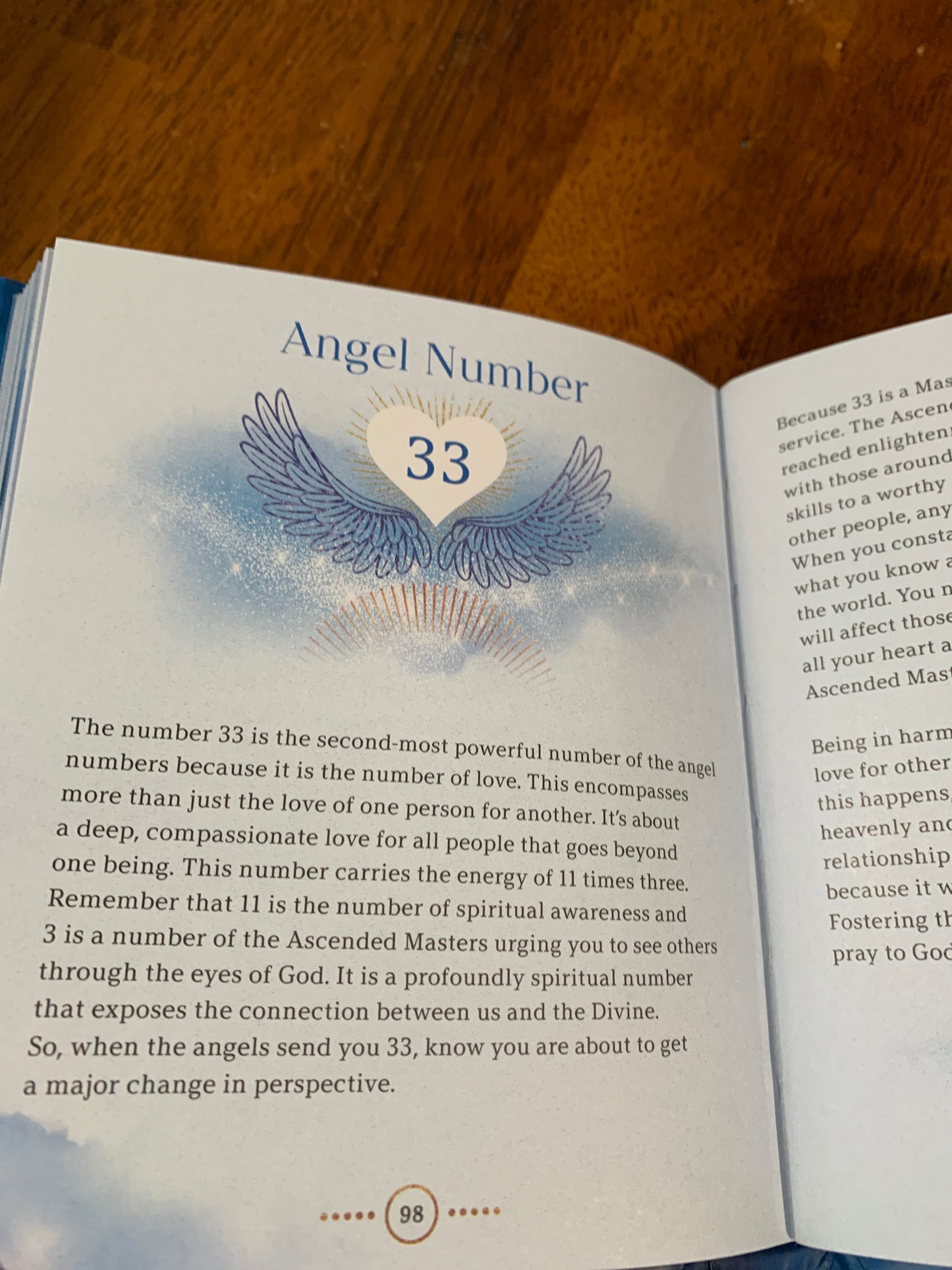 Angel Numbers: An Enchanting Meditation Book of Spirit Guides and Magic