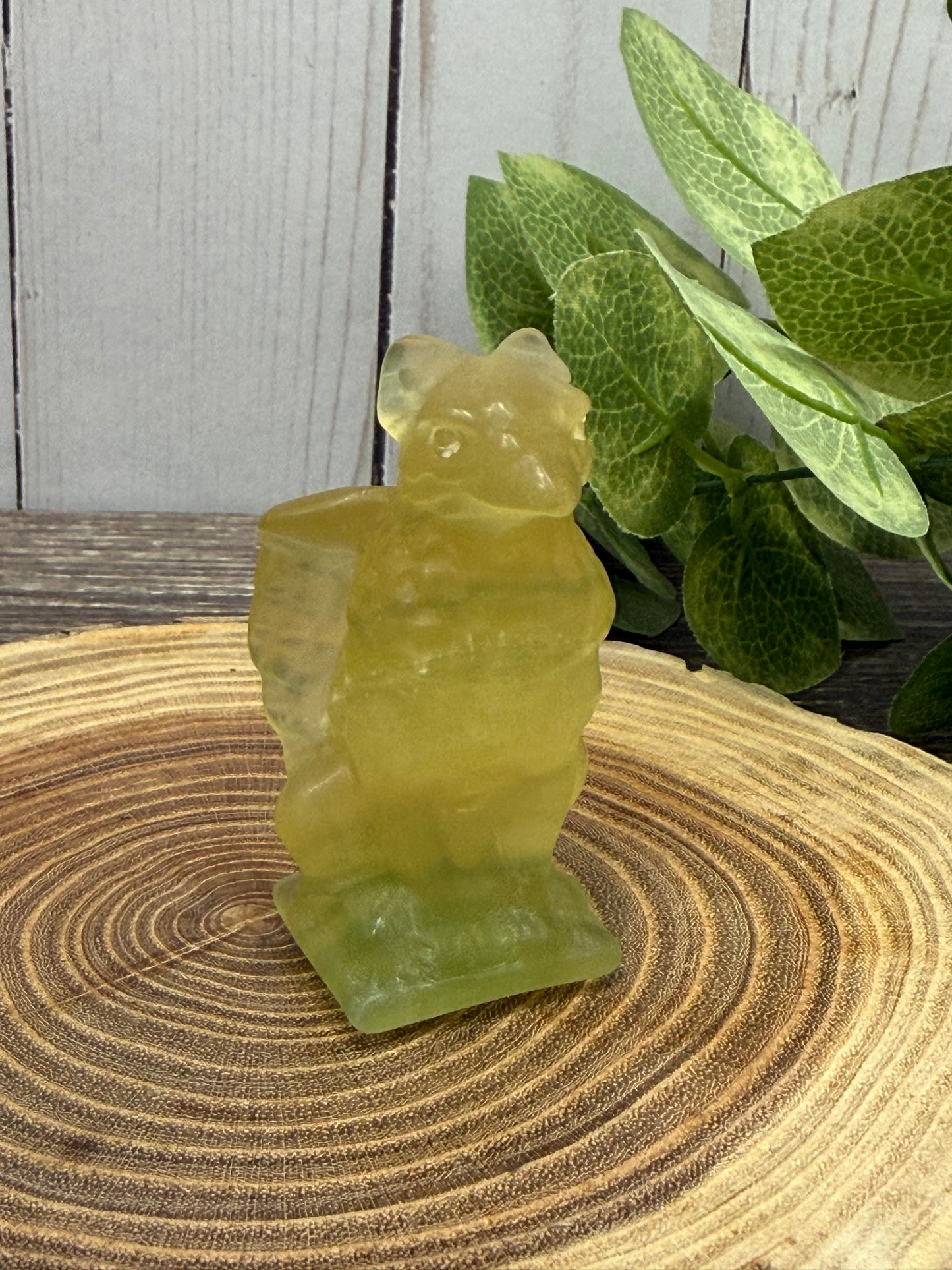 Griffin Flourtite Carving