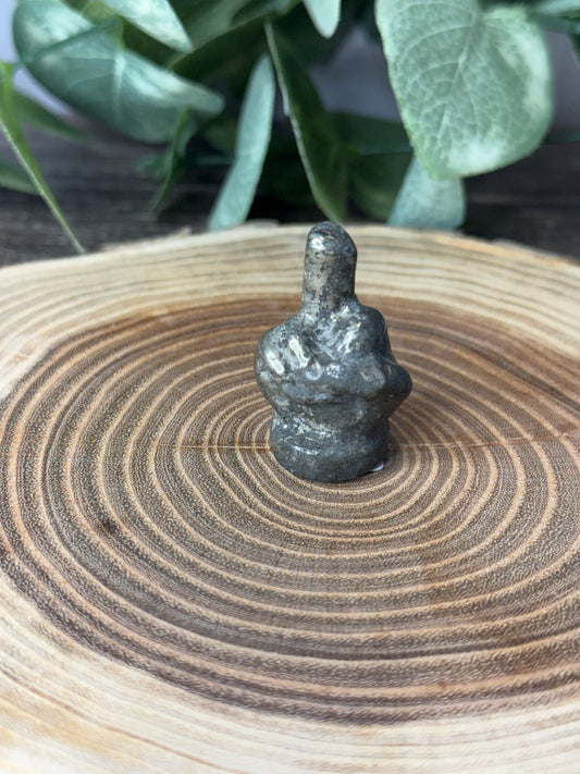 Middle Finger Up - Carving