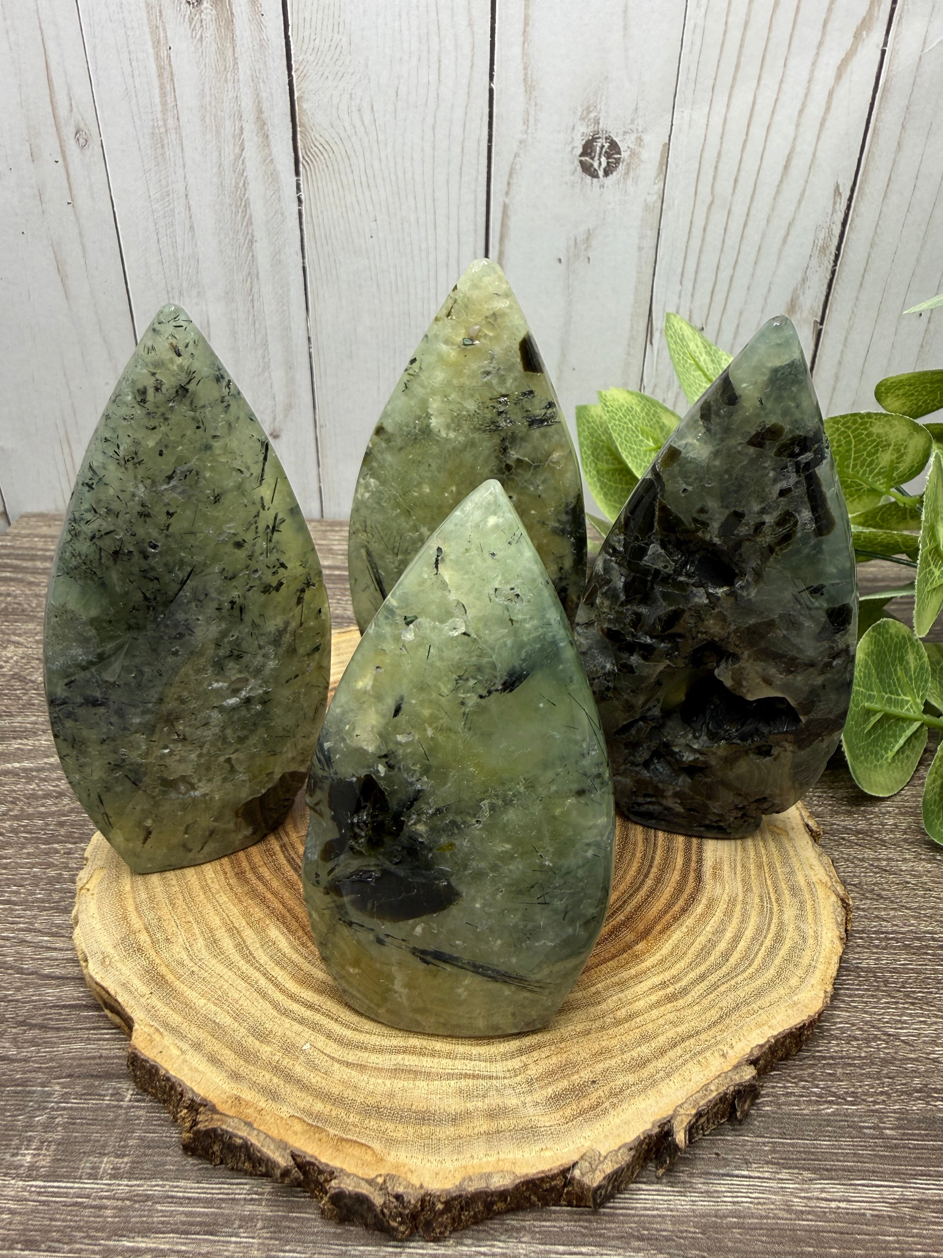 Prehnite Freeforms – mysticmaevesmoonmagick