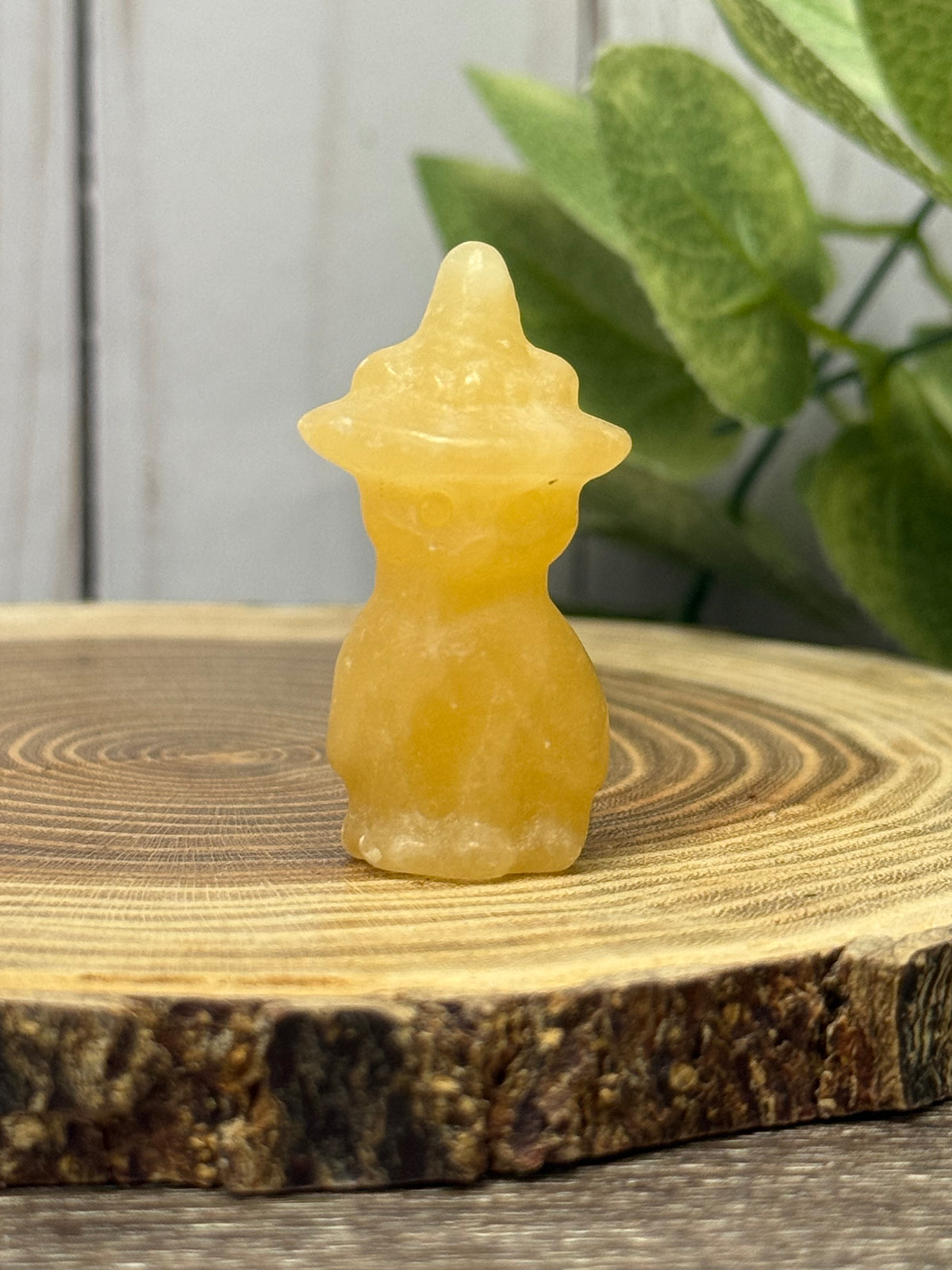 Crystal Cats with Hats Carvings