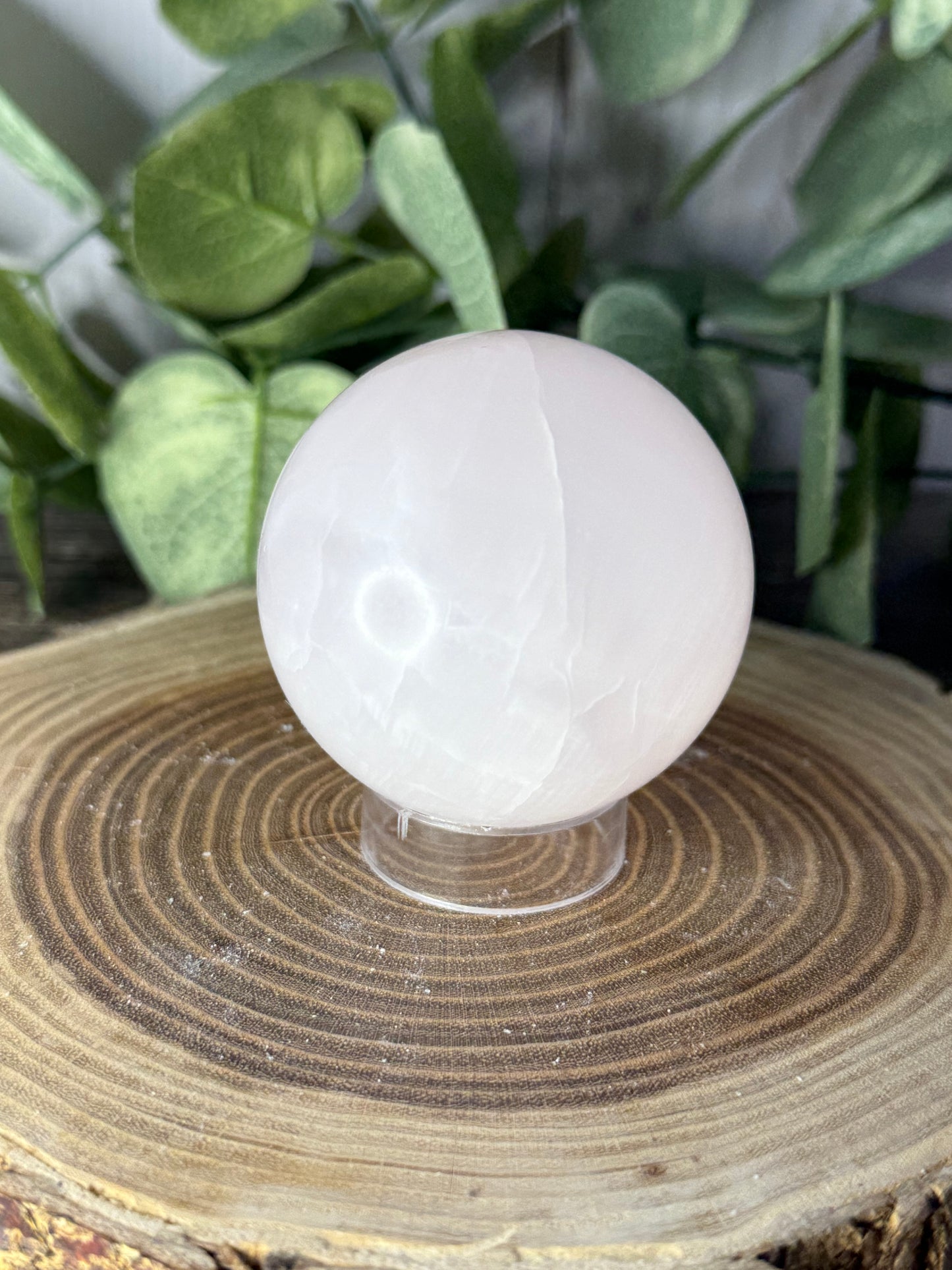 Mangano Calcite Sphere