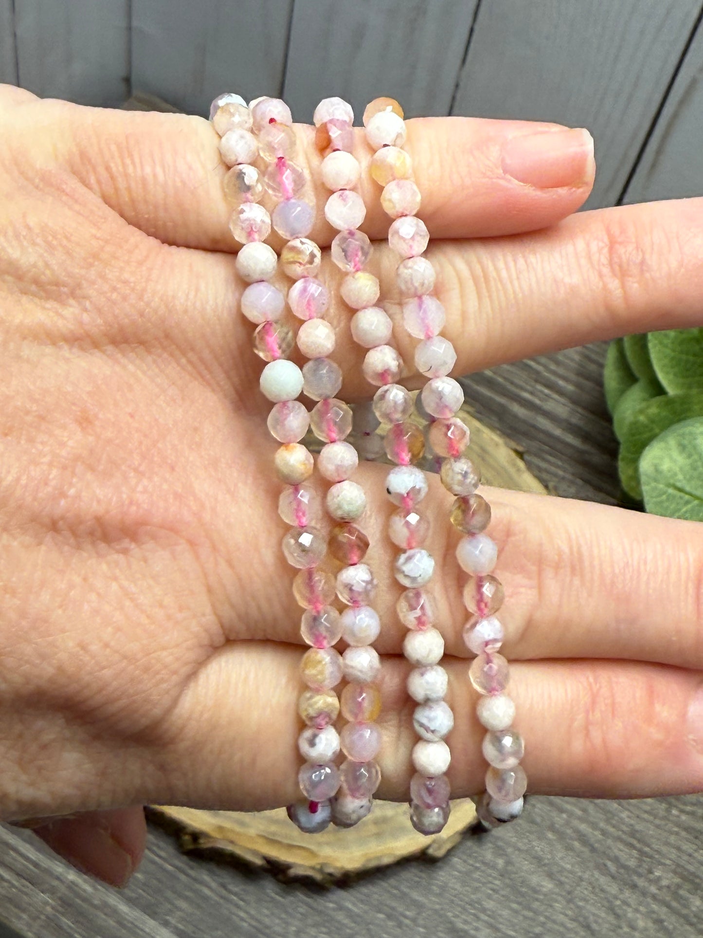 Flower Agate - Faceted Bracelet 4 mm