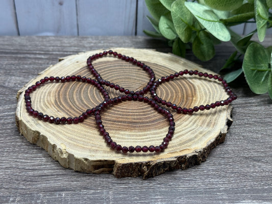 Garnet - Faceted Bracelet 4 mm
