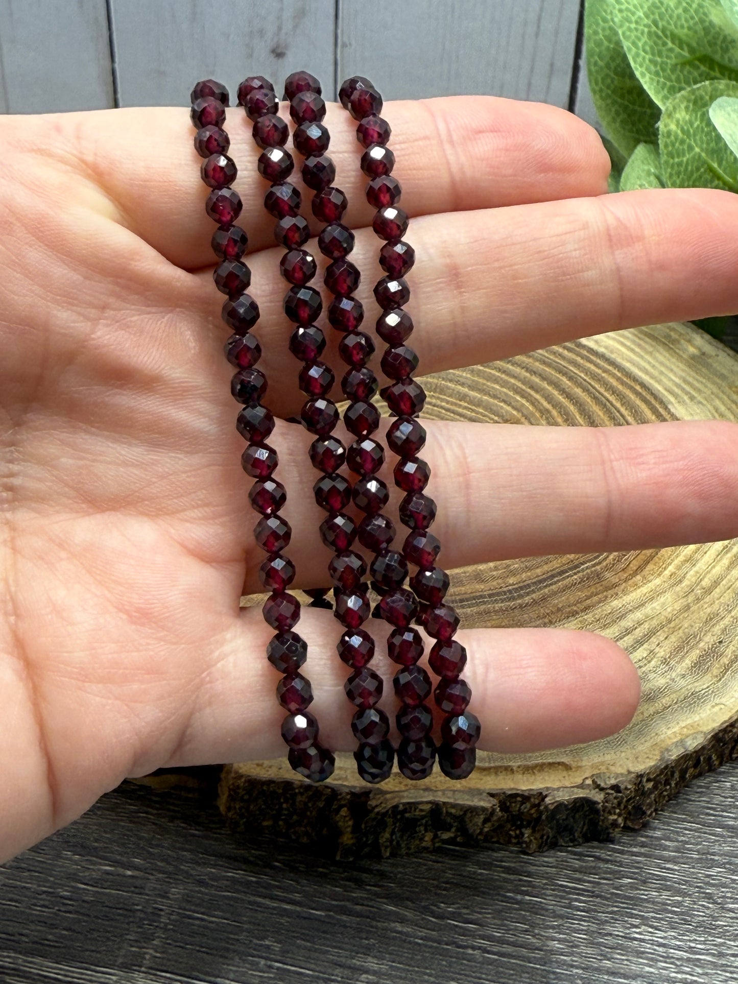 Garnet - Faceted Bracelet 4 mm