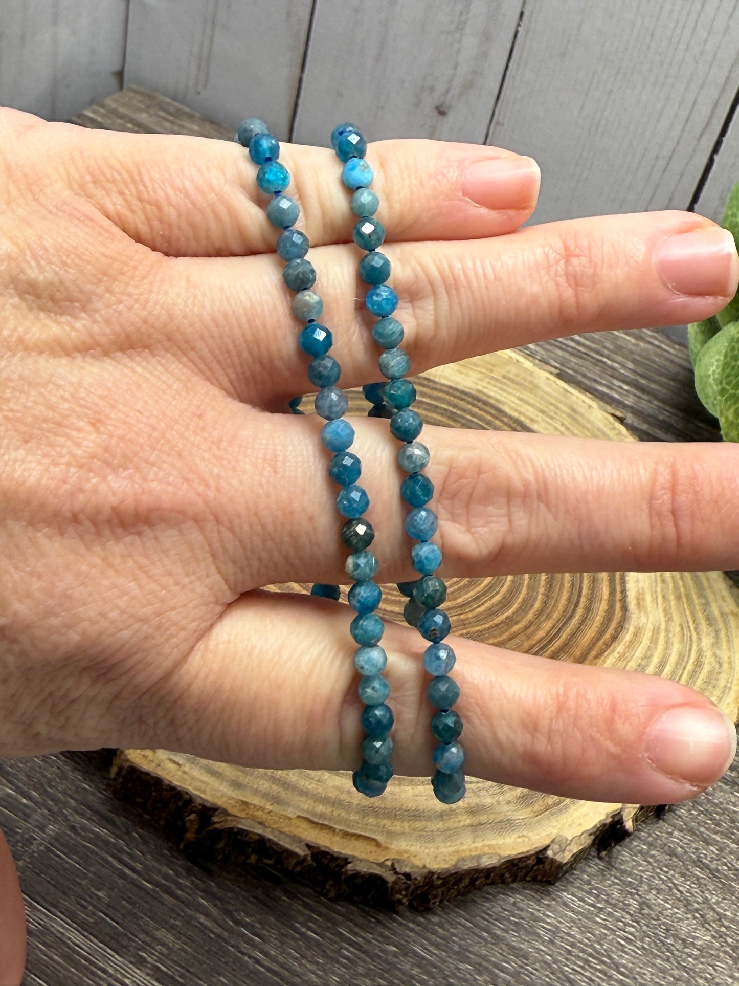 Blue Apatite - Faceted Bracelet 4 mm