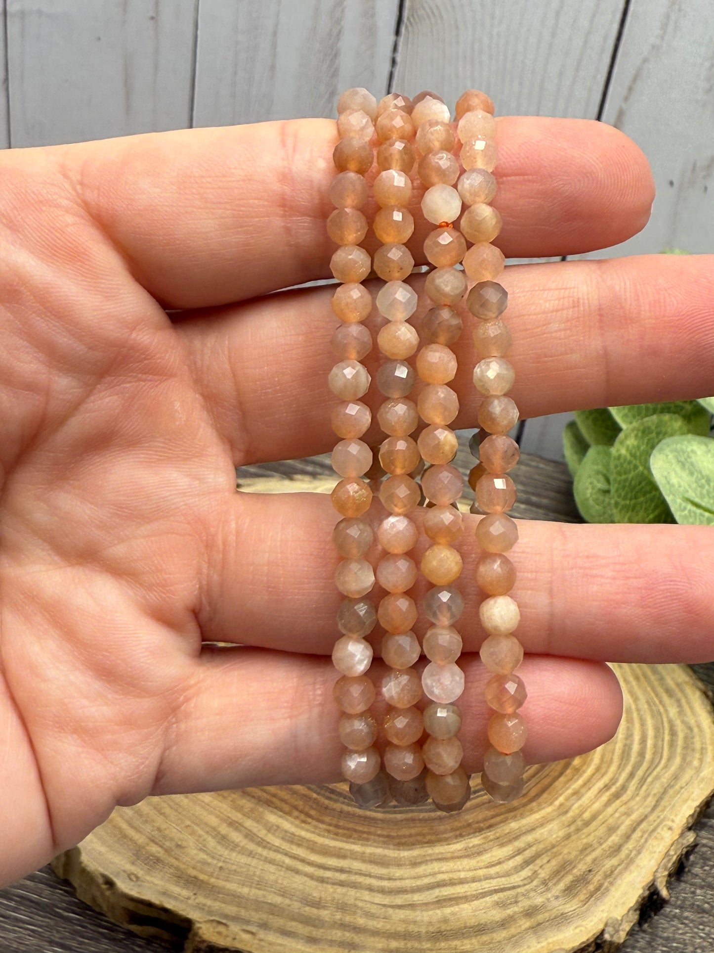 Peach Moonstone - Faceted Bracelet 4 mm