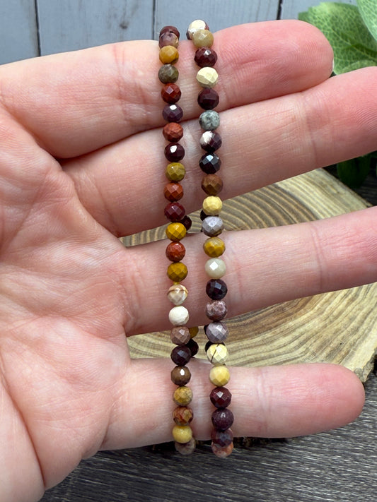 Mookaite- Faceted Bracelet 4 mm