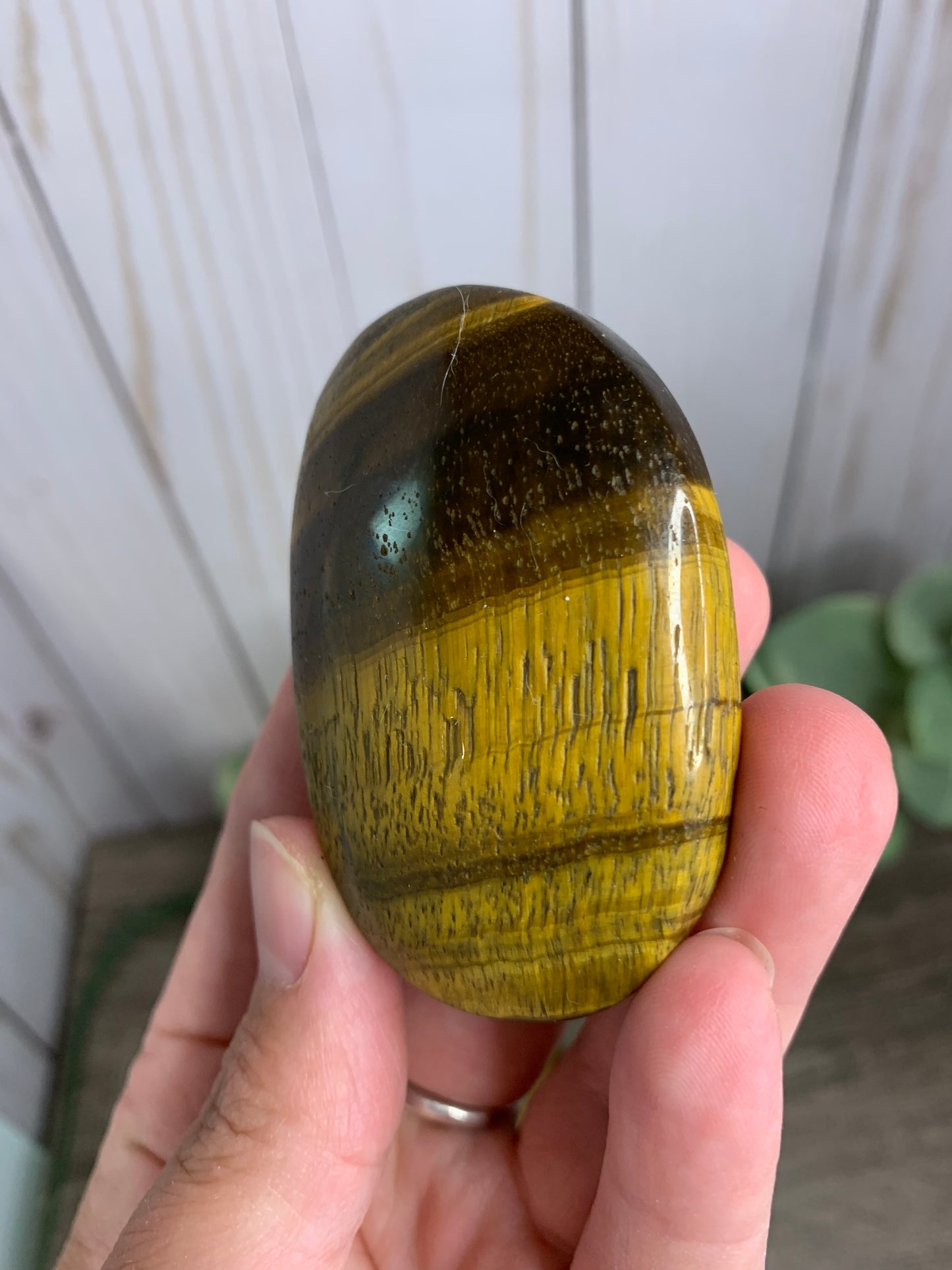 Tigers Eye Palm Stones