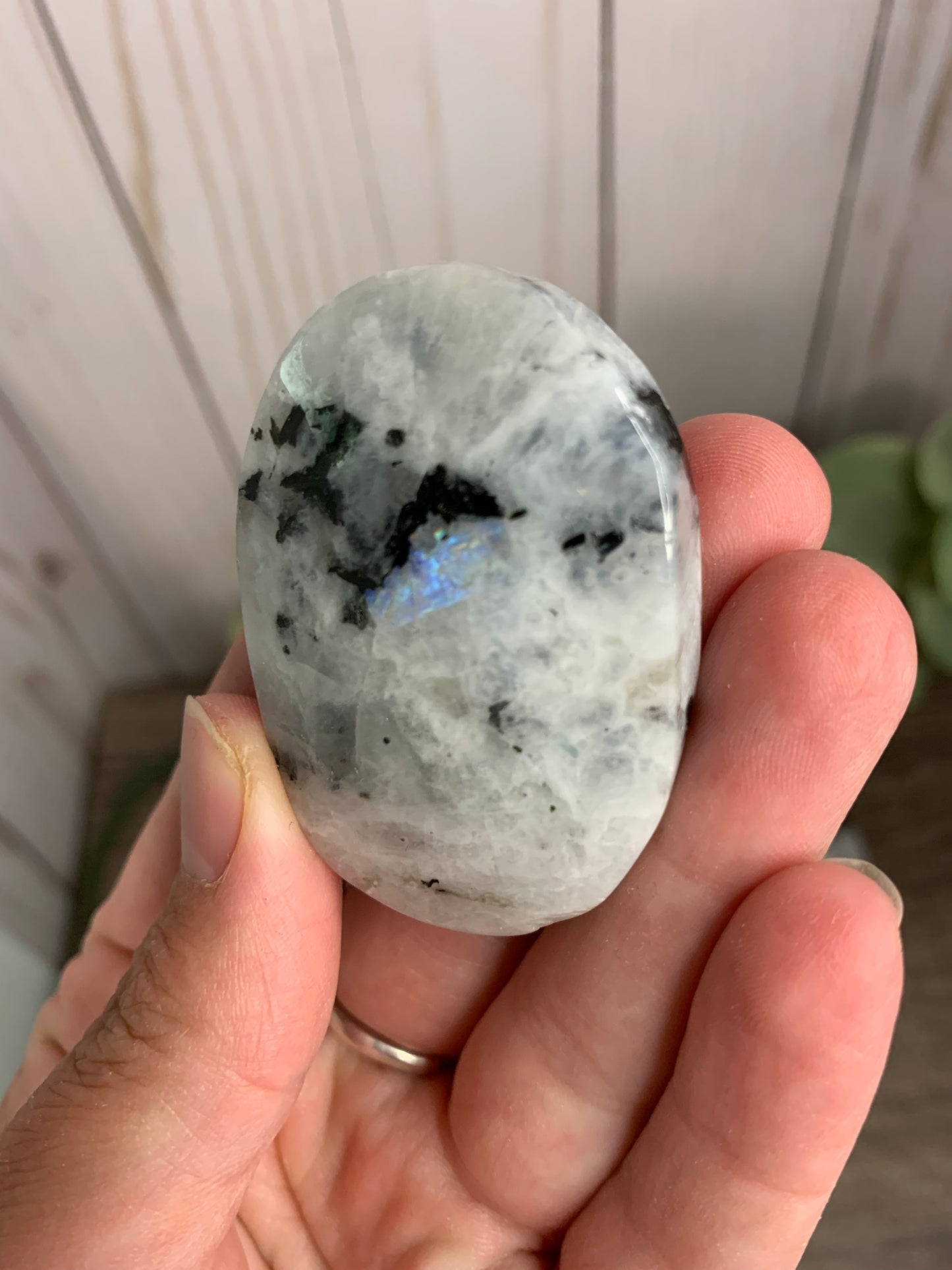 Moonstone Palm Stone