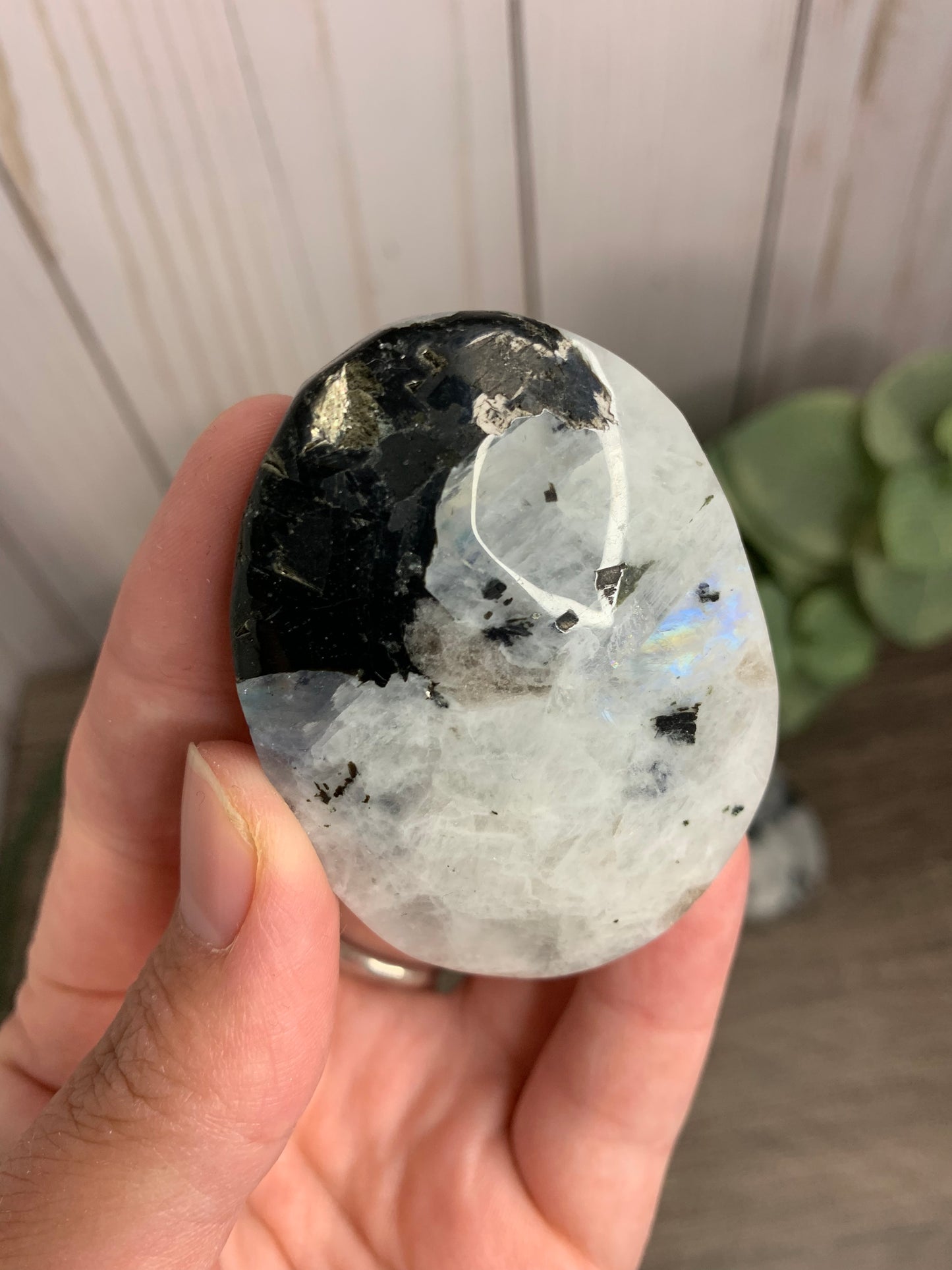 Moonstone Palm Stone