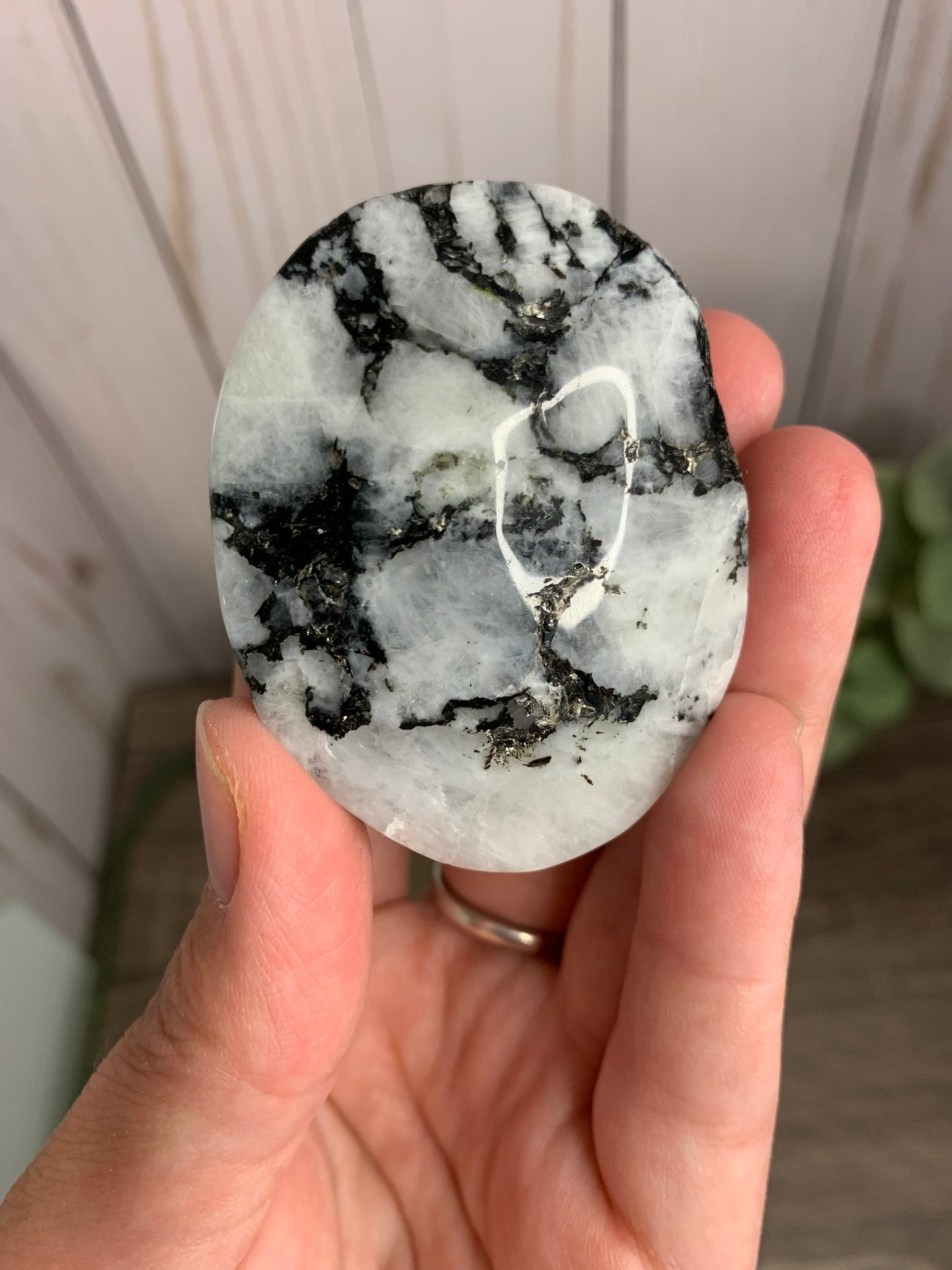 Moonstone Palm Stone