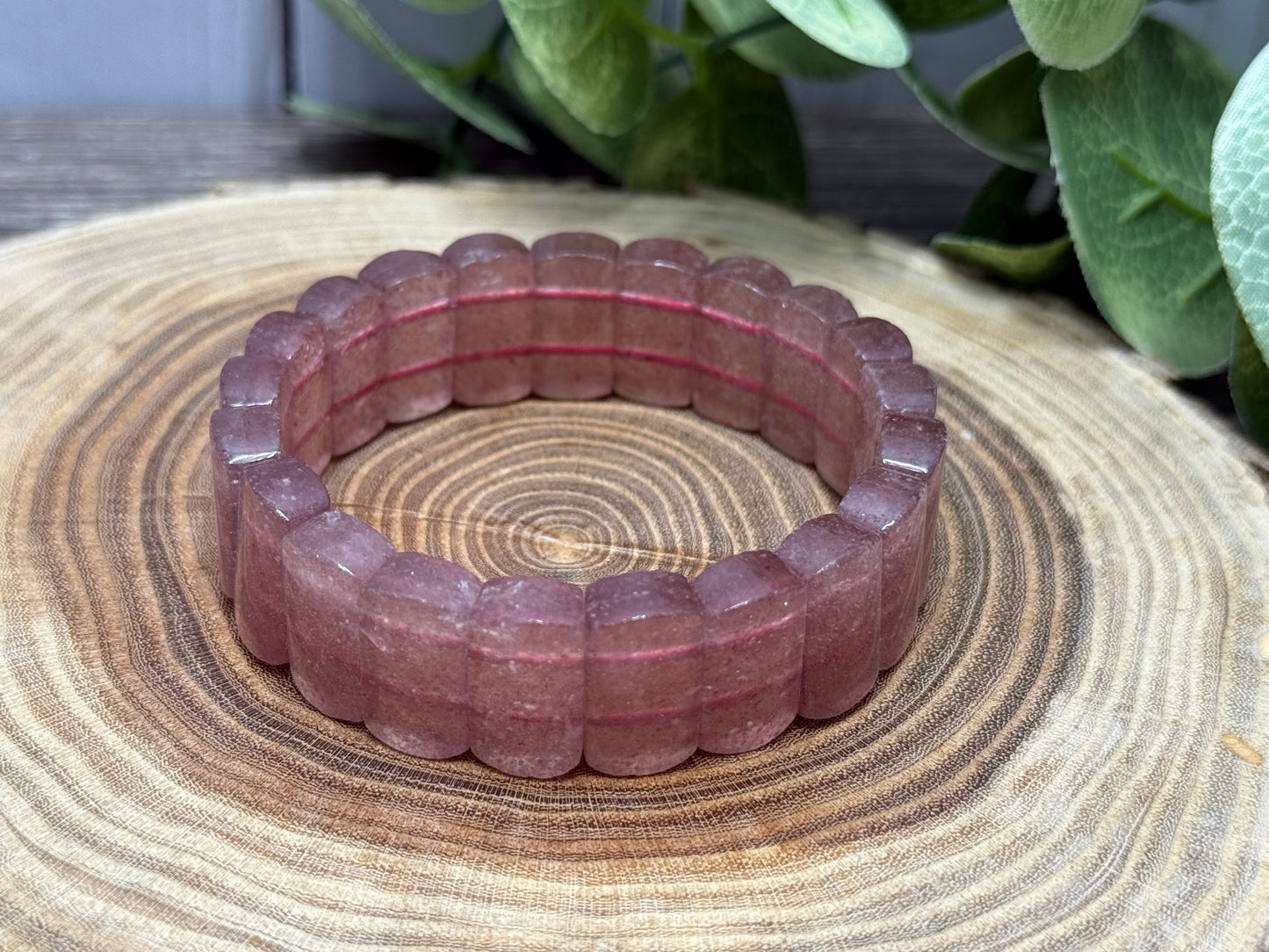 Strawberry Quartz Bangle Style - Bracelet