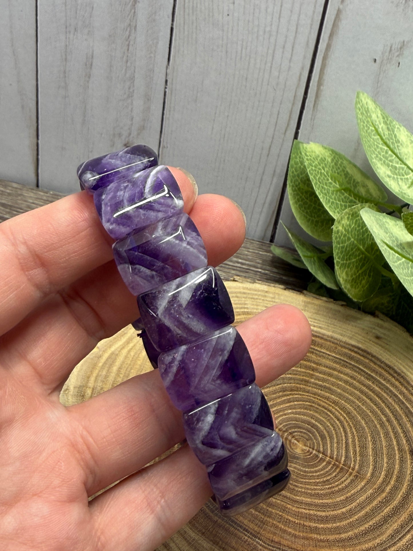 Chevron Amethyst Bangle Style - Bracelet
