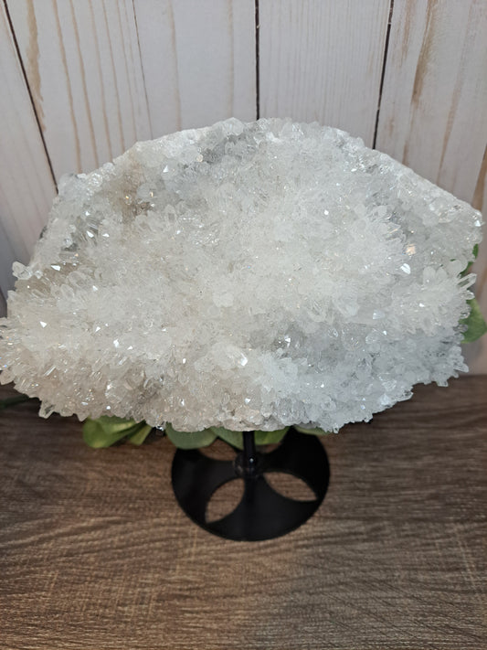 Chrysanthemum Quartz - Statement Cluster