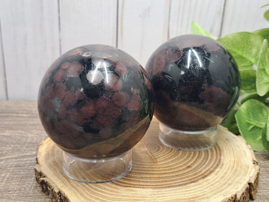 Garnet Spheres