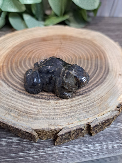 Frog Carving - Larger