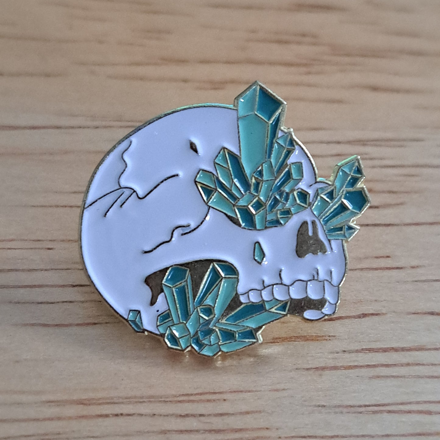 Skull, Green Crystals Pin