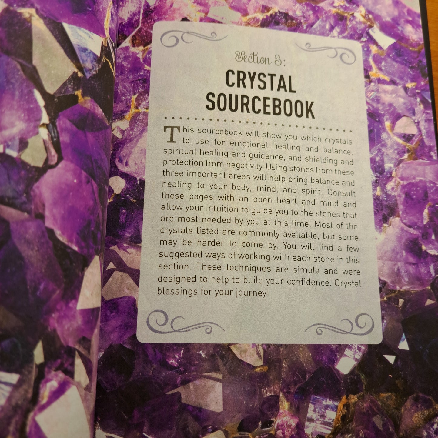 Crystals for Energy Healing: A Practical Sourcebook of 100 Crystals