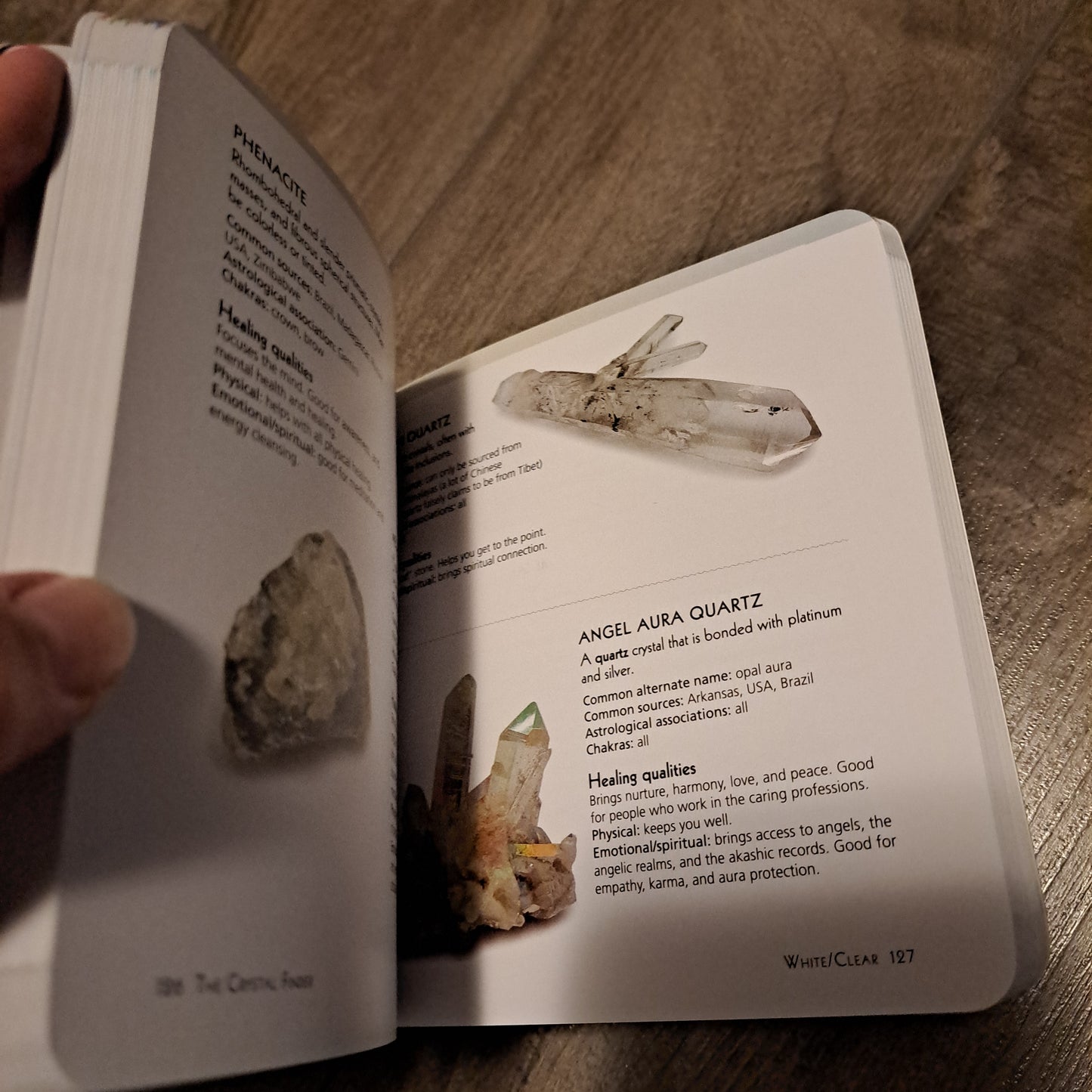 The Little Pocket Book of Crystal Healing