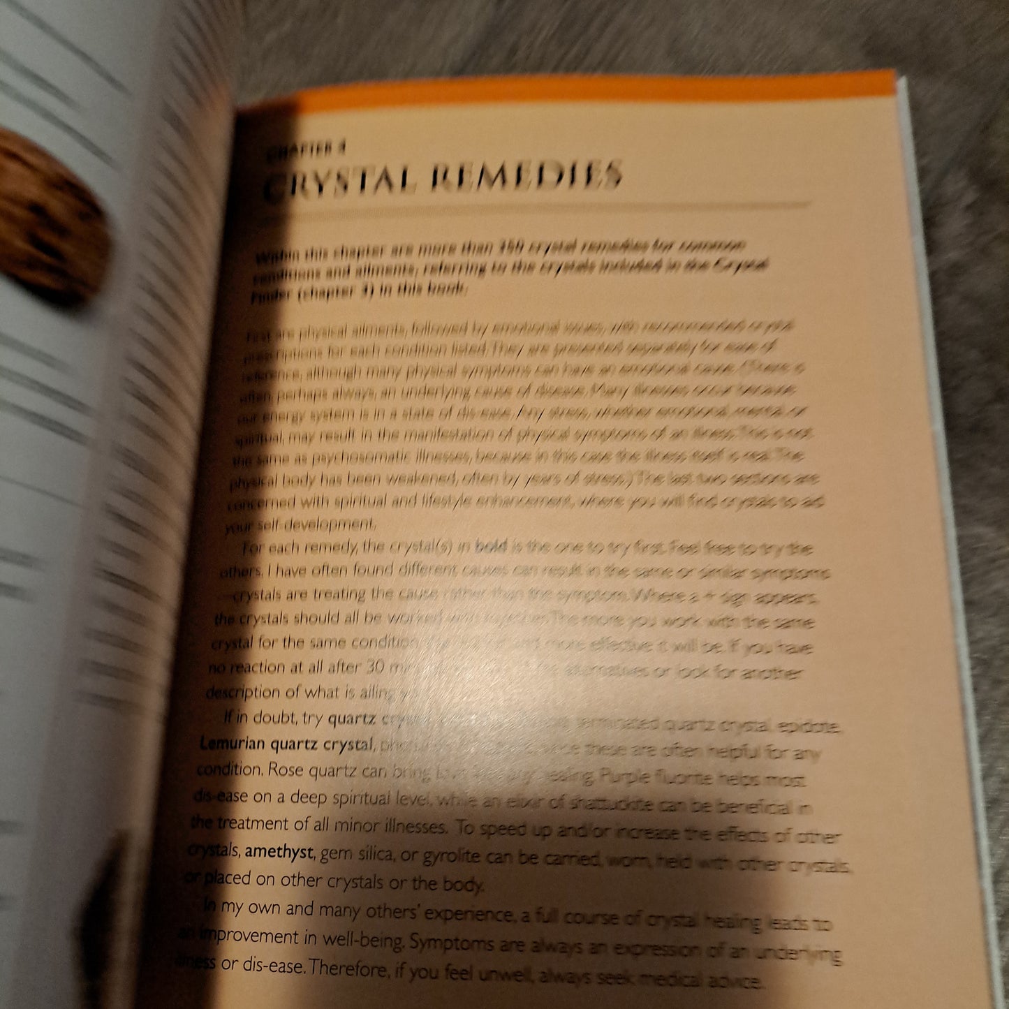 The Modern Guide to Crystal Healing: Includes Over 400 Crystals to Transform Your Life