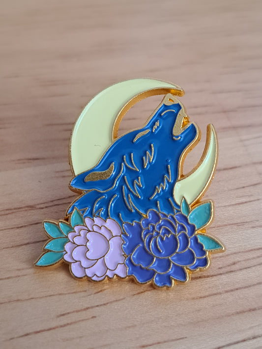 Moon Phase Animal Pin - Blue Wolf