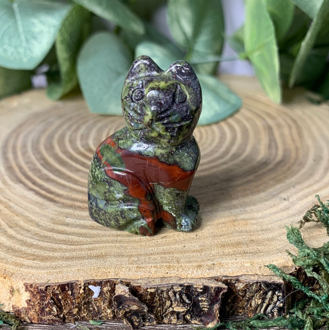 Cat Carvings - Blood Stone