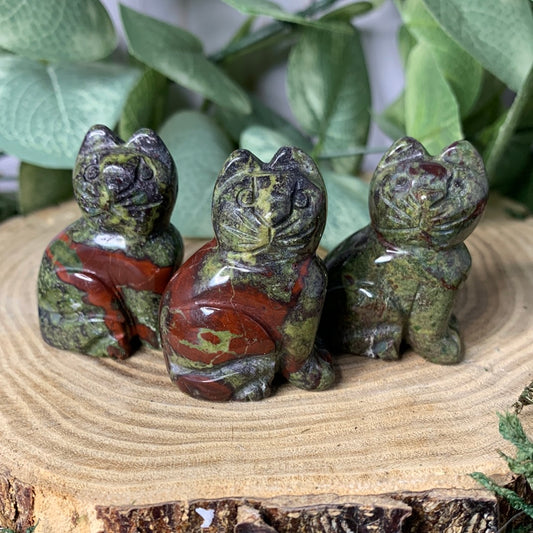 Cat Carvings - Blood Stone